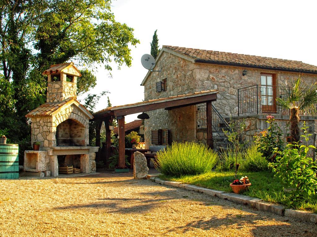 Holiday Home Rasopas مالينسكا المظهر الخارجي الصورة