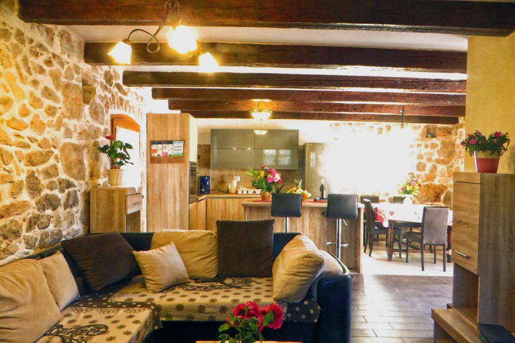 Holiday Home Rasopas مالينسكا المظهر الخارجي الصورة