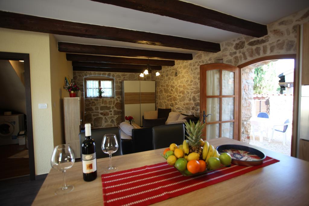 Holiday Home Rasopas مالينسكا المظهر الخارجي الصورة